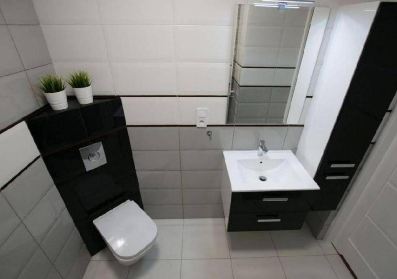 Apartament Familia دجيفنوفيك المظهر الخارجي الصورة